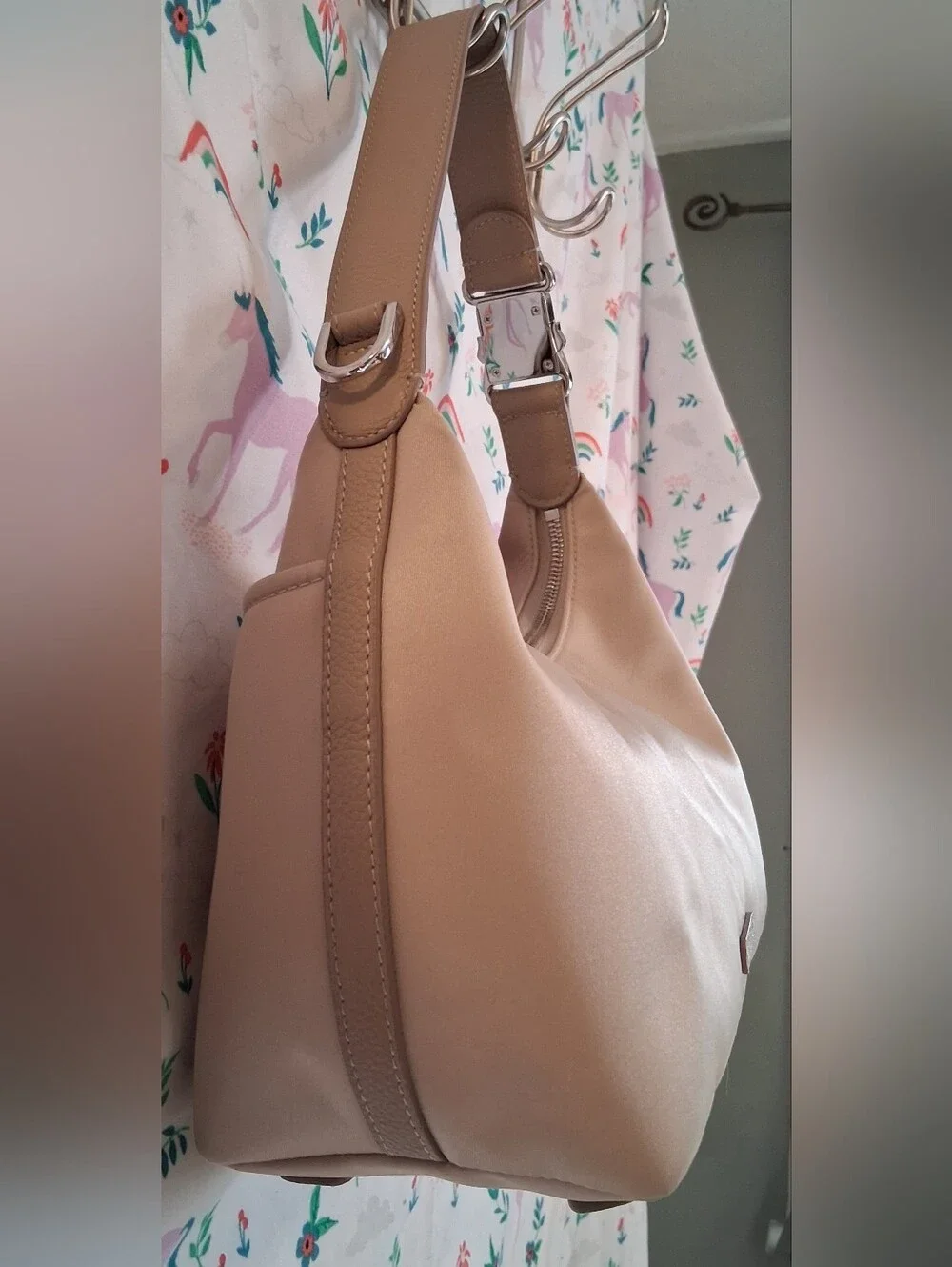 NWOT Discontinued Senreve Strati Sporta Beige Nylon Neutral Quiet Luxury Purse